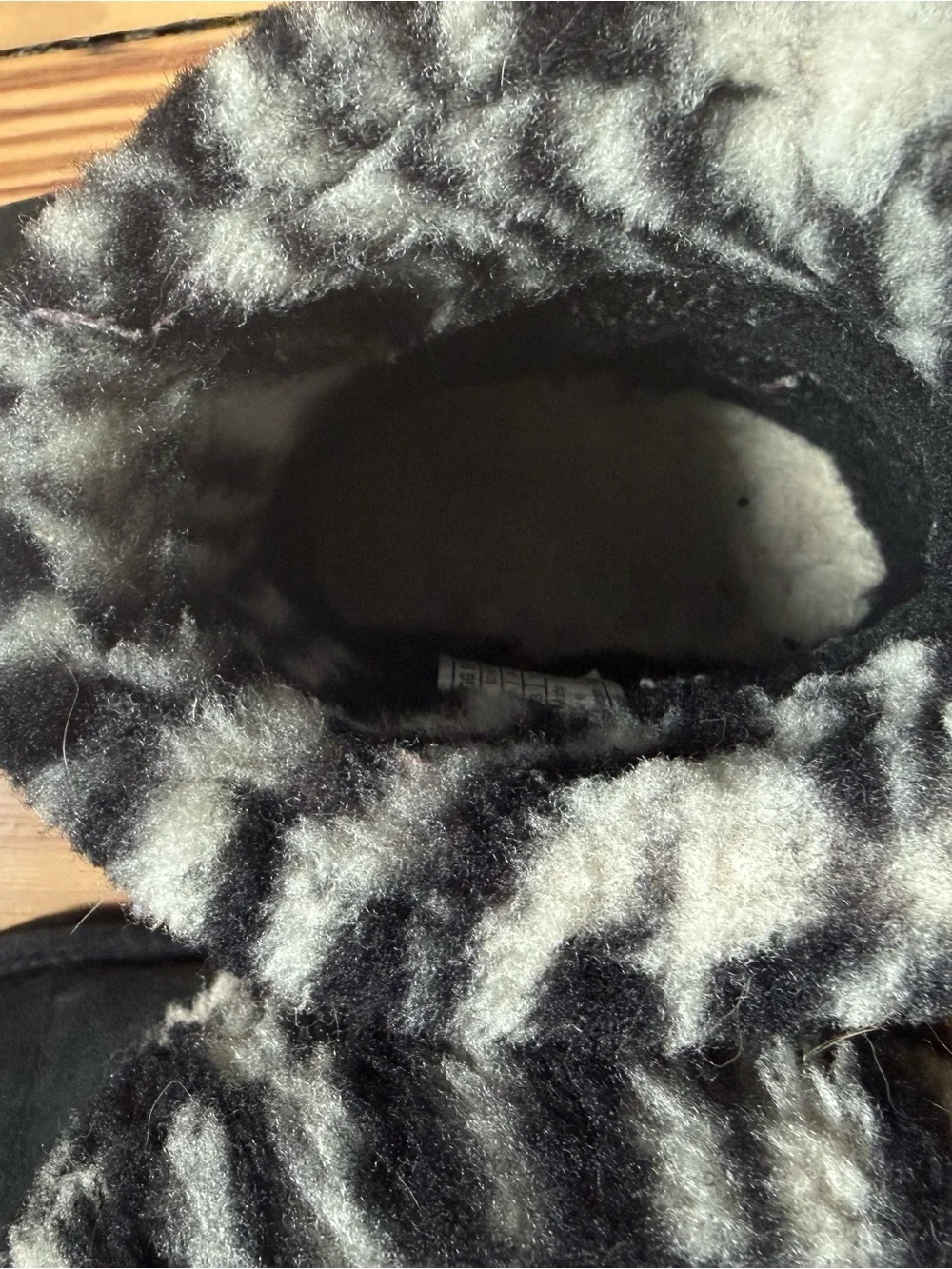 UGG short boots